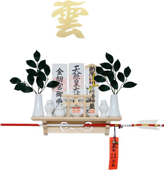 [ さくら禅 ] 棚型 モダン 神棚 祥雲 鳥居付き 白松 壁掛け お札立て 簡単取り付け 穴が目立たない 棚板 神具 お守り飾り 破魔矢置き 明神鳥居 (越前鳥の子和紙 黄色 雲セット)